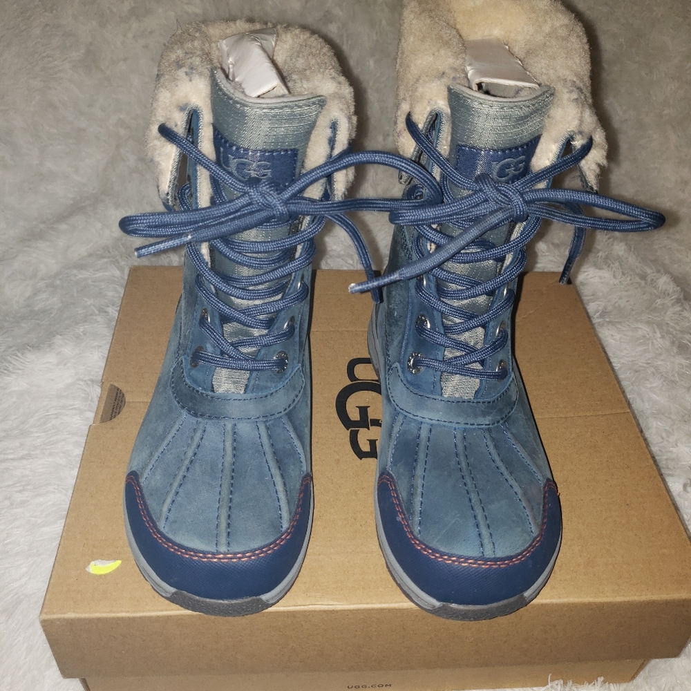 Boy boots